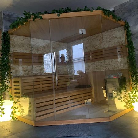 Varfal Wellness Panzio Печ Экстерьер фото