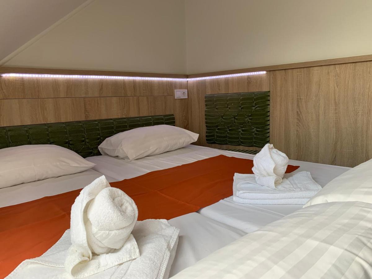Varfal Wellness Panzio Печ Экстерьер фото