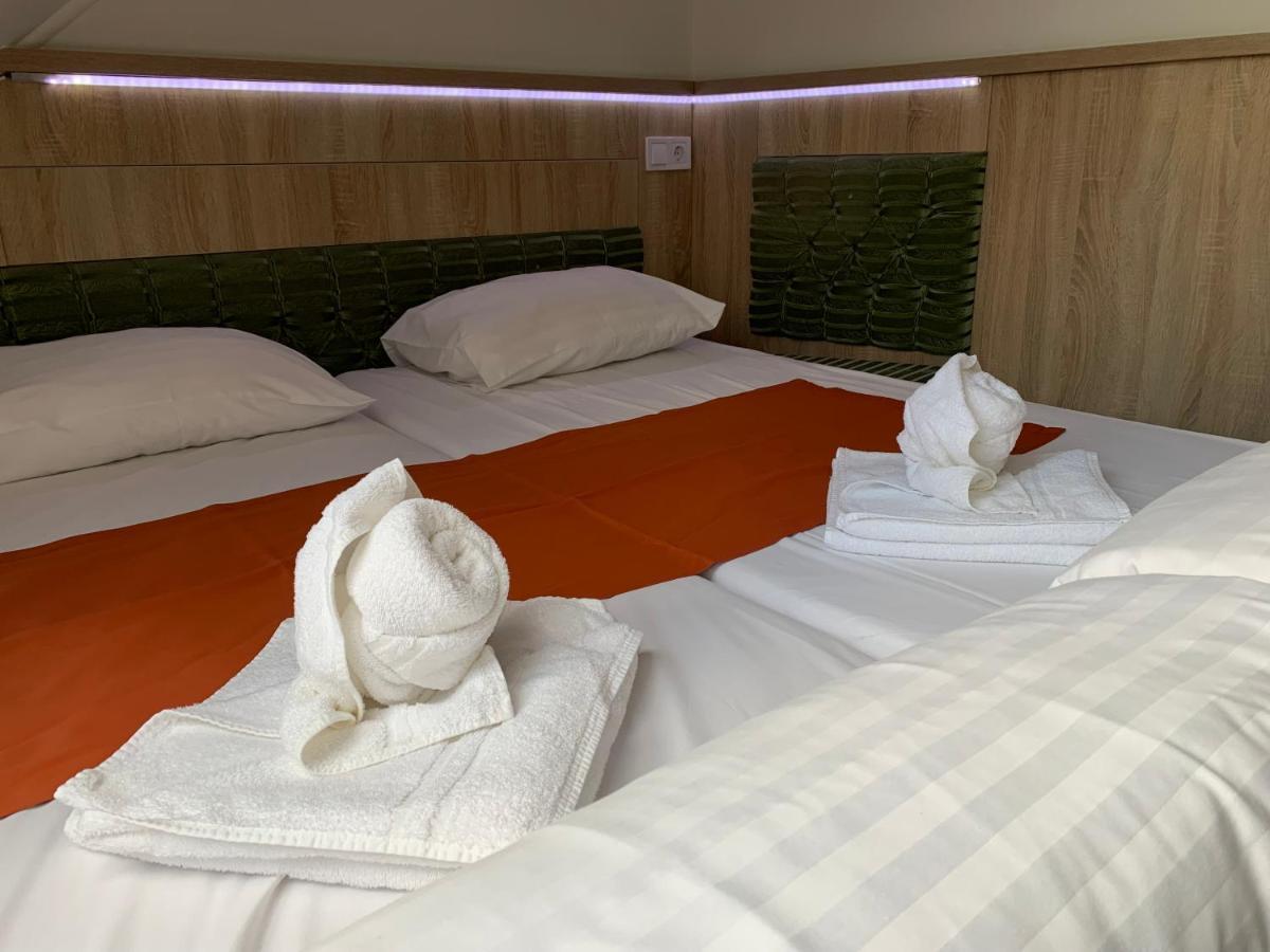 Varfal Wellness Panzio Печ Экстерьер фото