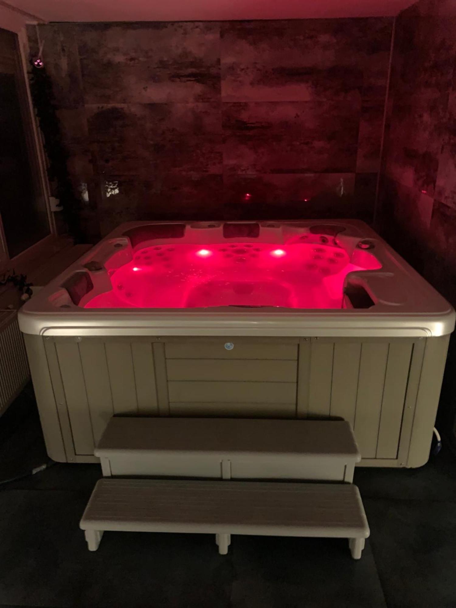 Varfal Wellness Panzio Печ Экстерьер фото