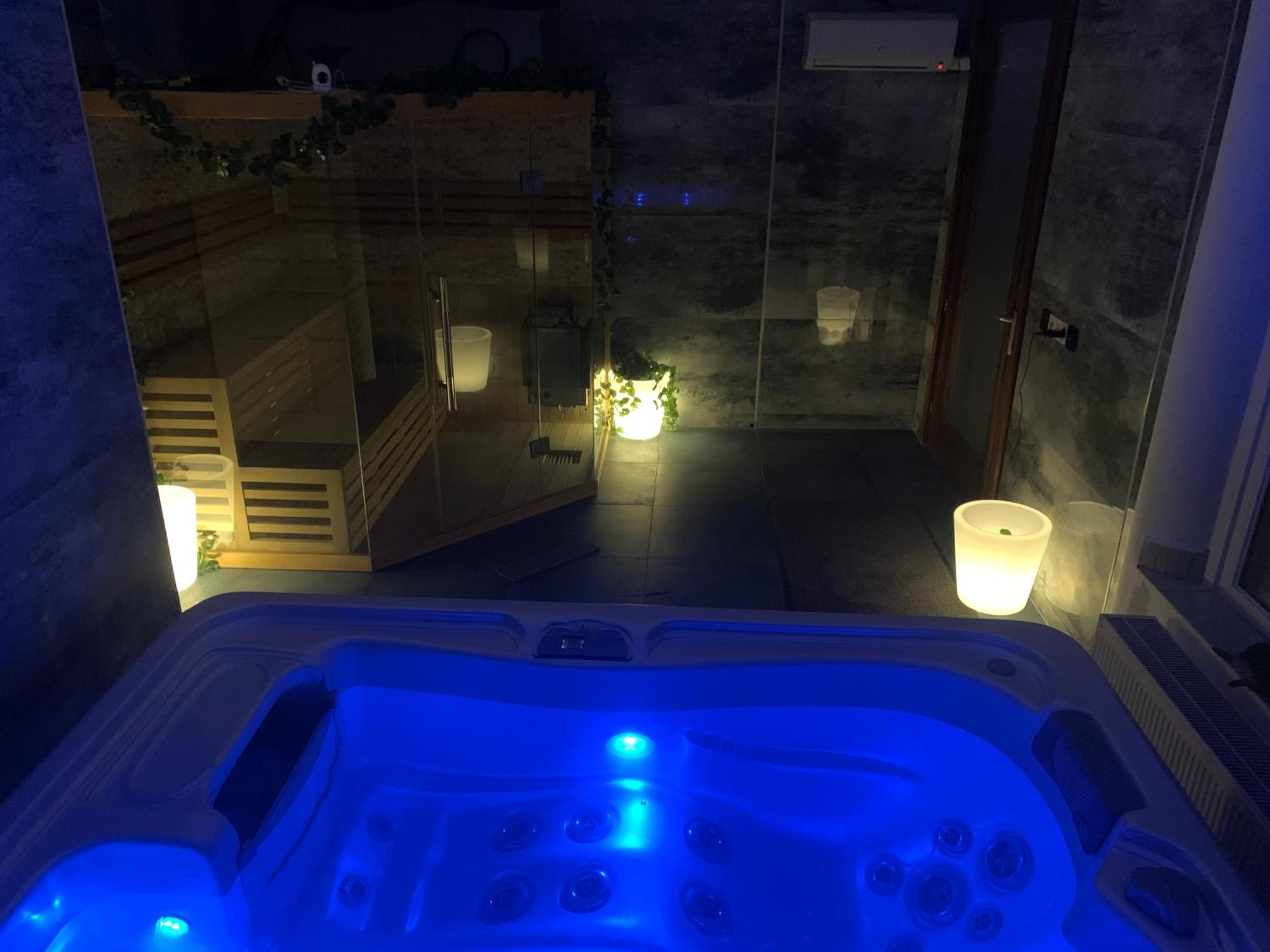 Varfal Wellness Panzio Печ Экстерьер фото